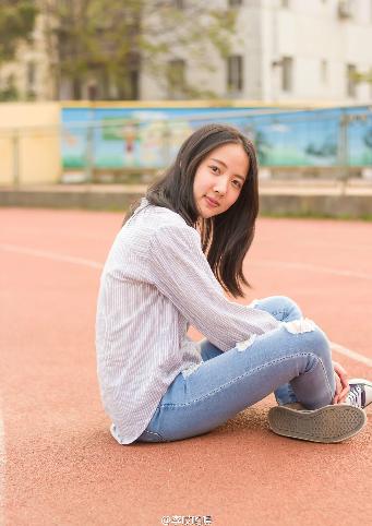 雏鸟幼儿小学生张婉莹