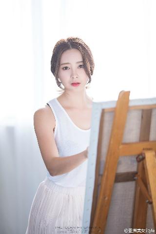 美丽小蜜桃