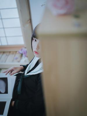 雏鸟幼儿小学生张婉莹,女大学生的沙龙室